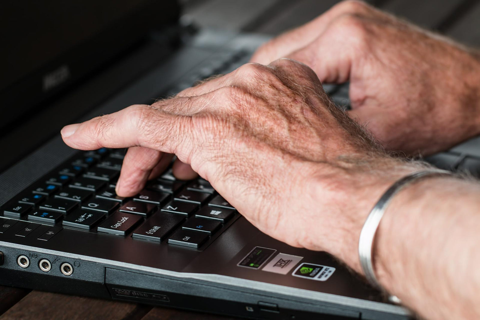 IS ARTHRITIC PAIN MAKING IT DIFFICULT TO PERFORM NORMAL DAILY TASKS?